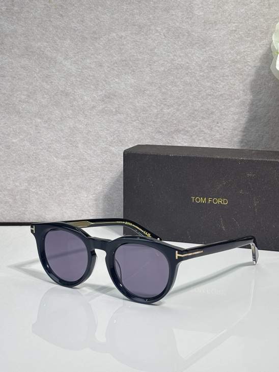 Picture of Tom Ford Sunglasses _SKUfw79761296fw